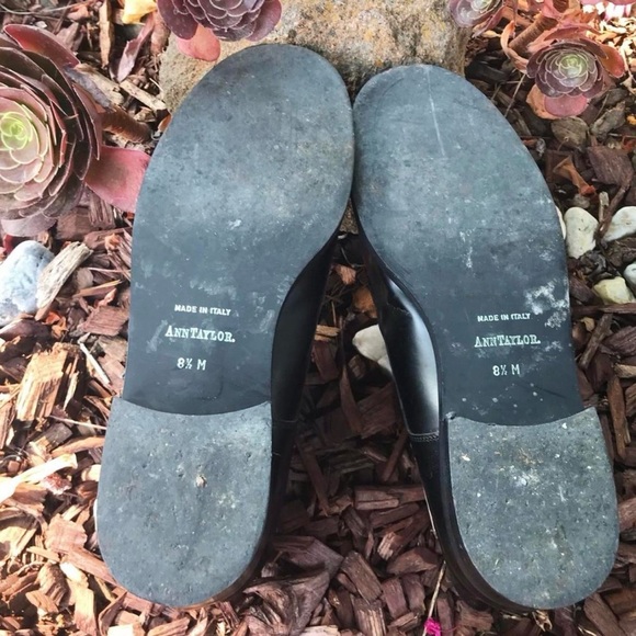 BLACK LEATHER ANKLE BOOTIES | ANN TAYLOR - Picture 5 of 6